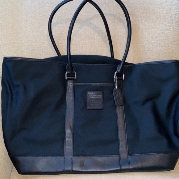 Coach XL Travel Shoulder Tote - Picture 14 of 15